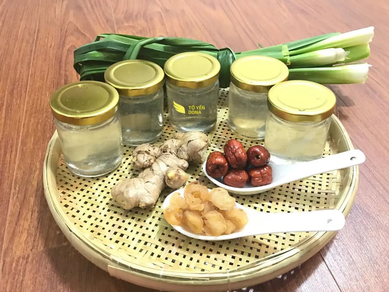Lợi ích của yến chưng sẵn