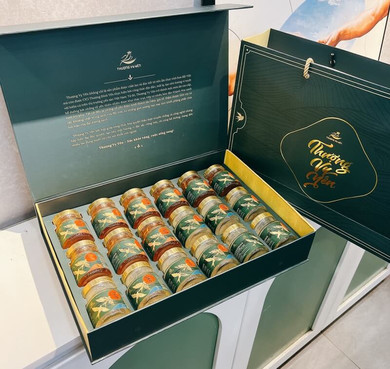 Yến chưng sẵn CiCi Thượng Đỉnh Yến set 18 hũ