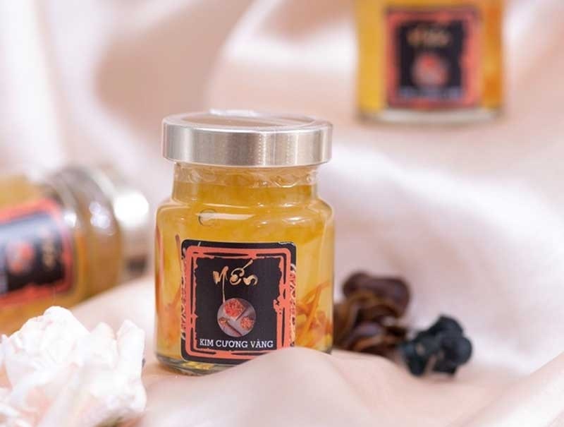 Nước yến đông trùng hạ thảo Kim Cương Vàng