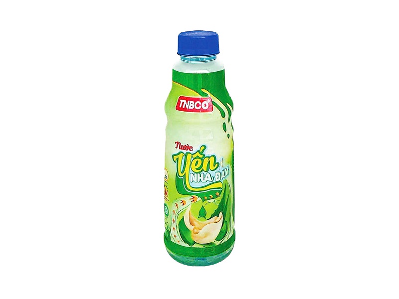 Chai nước yến nha đam TNBO với nắp xanh, bao bì màu xanh lá và hình ảnh nha đam tươi mát, bổ dưỡng.