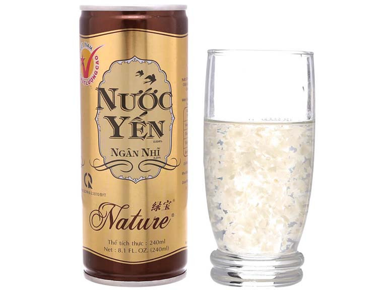 Lon Nước Yến Ngân Nhĩ Nature 240ml và ly nước yến minh họa sản phẩm bổ dưỡng, giải khát tiện lợi.